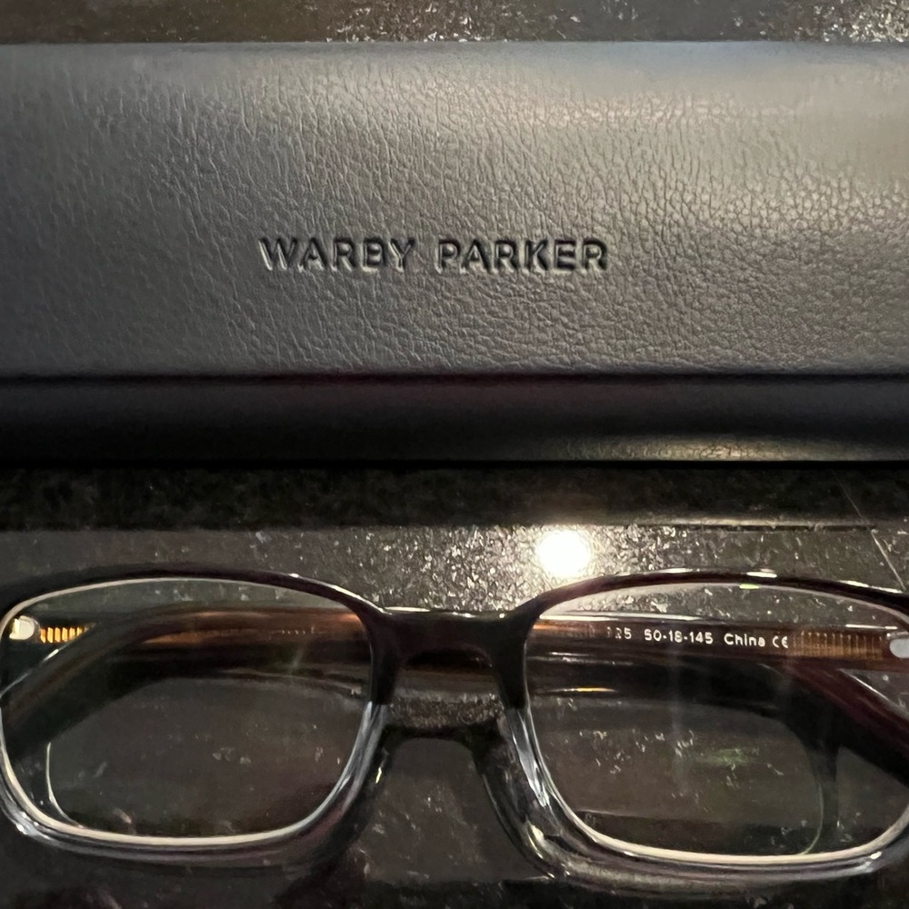 Wilkie in Eastern Bluebird Fade. Never-fail frame, with a sloped browline. - Picture 8 of 8